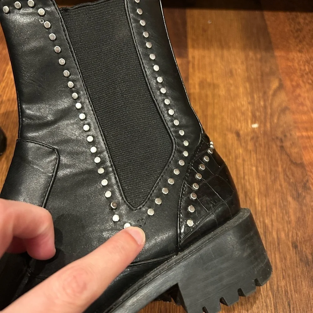 Womans Zara Trafaluc Pull On Ankle Boots 6.5 / 7 Black Stud Accents Chunky Heel